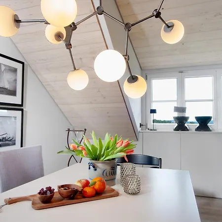 Flat Apartment *